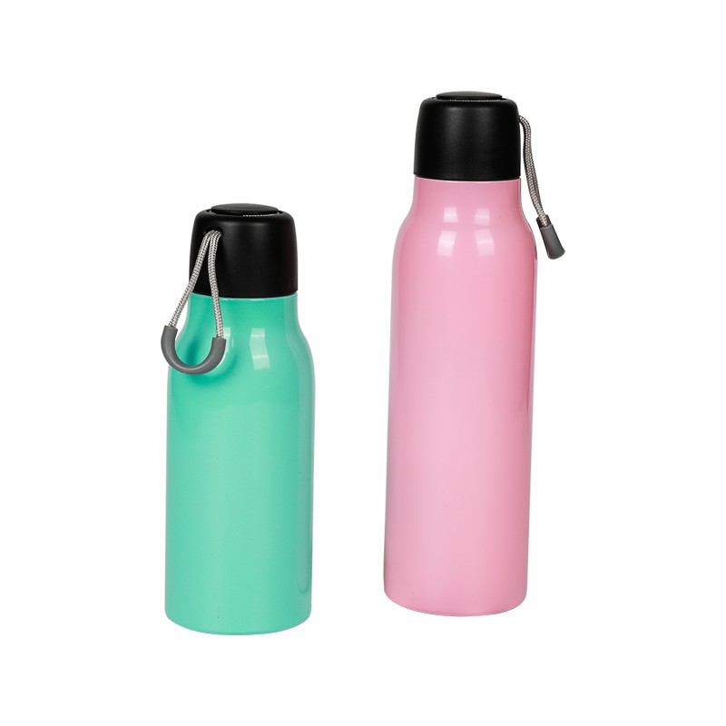 Flacon à vide thermique de bouteille d'eau de sport de Thermos facultatif multicolore avec la corde de poignée