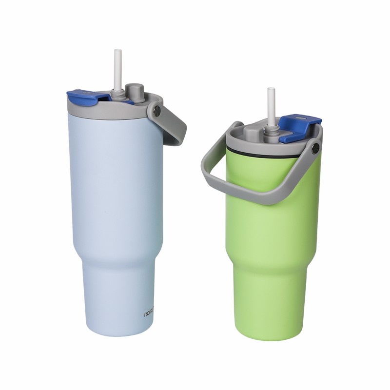 La bouteille thermique maintient la température pendant des heures